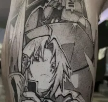 Tatuaje blackwork anime la serena